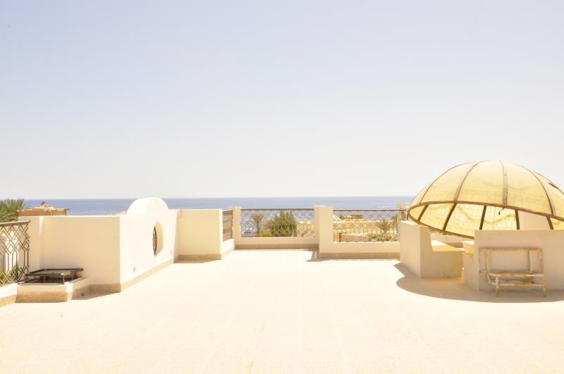7 bedroom Luxury Villa with Swimming Pool