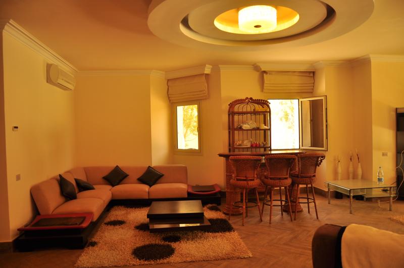 7 bedroom Luxury Villa with Swimming Pool