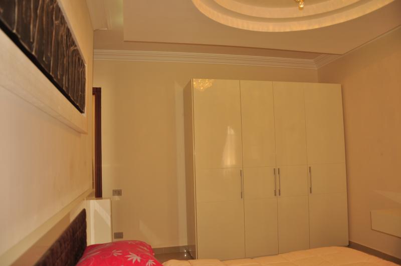 7 bedroom Luxury Villa with Swimming Pool