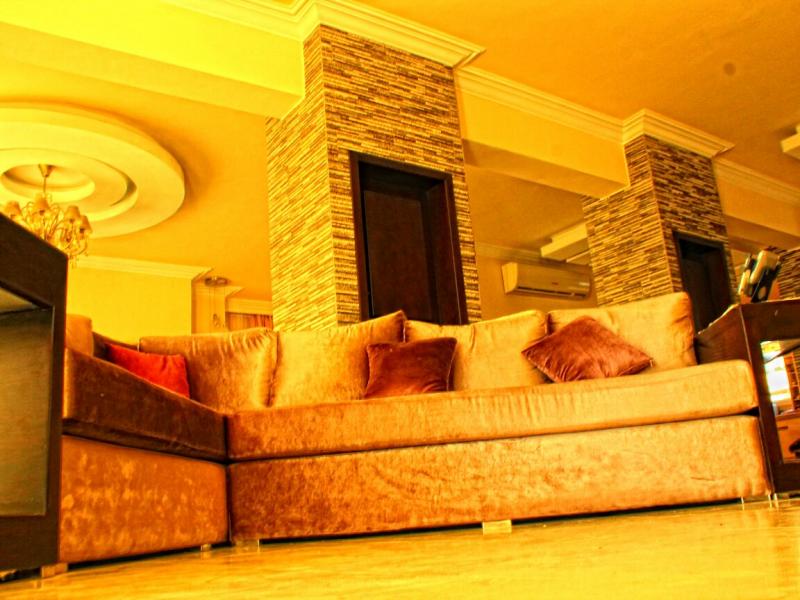 7 bedroom Luxury Villa with Swimming Pool