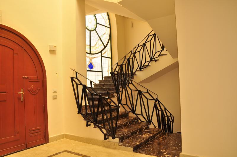 7 bedroom Luxury Villa with Swimming Pool