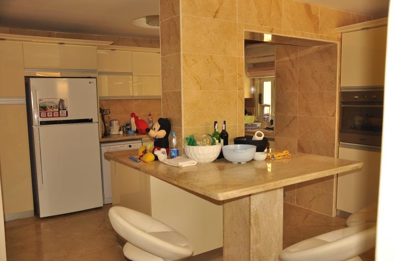 7 bedroom Luxury Villa with Swimming Pool