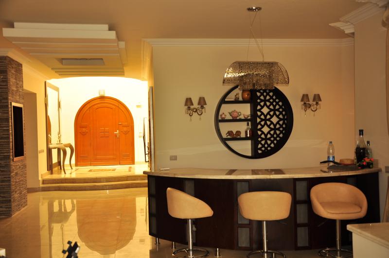 7 bedroom Luxury Villa with Swimming Pool
