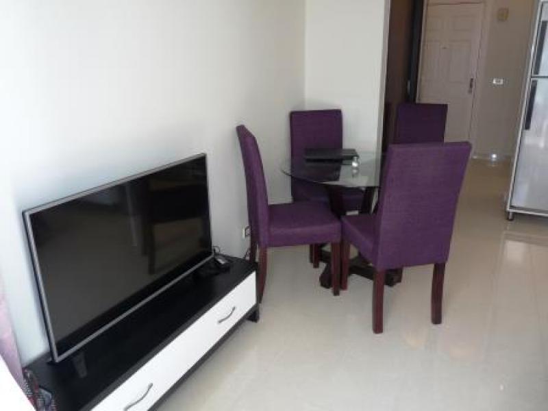 Luxury Modern Studio  