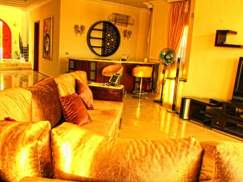 7 bedroom Luxury Villa with Swimming Pool