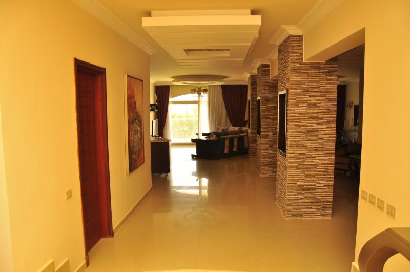 7 bedroom Luxury Villa with Swimming Pool