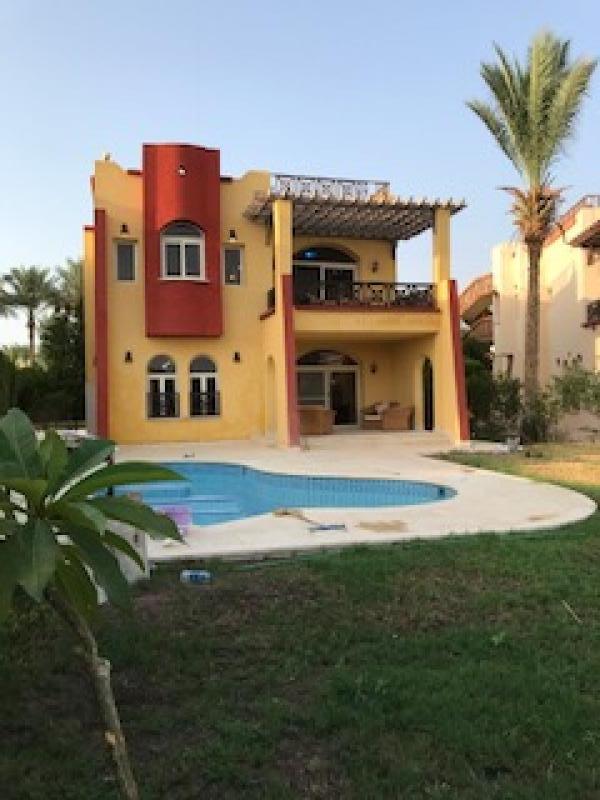 3 Bed villa with private swimming pool and beach access