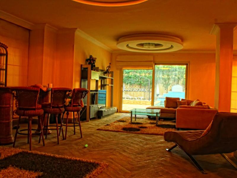 7 bedroom Luxury Villa with Swimming Pool